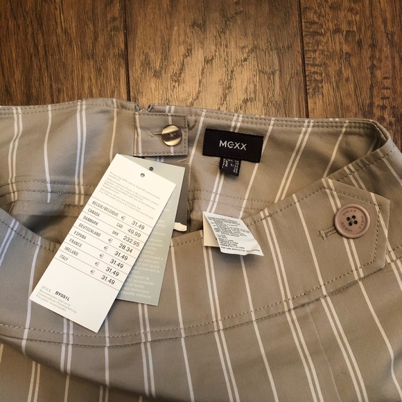 Mexx Stripped Lined Skirt NWT - Picture 5 of 5